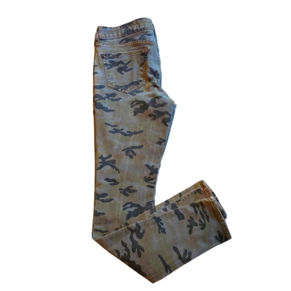 Rich and Skinny Camo Jeans Size 26